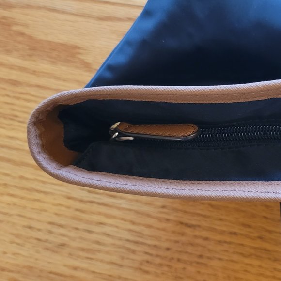 Michael Kors Kempton Nylon Large Shoulder Purse - Picture 10 of 16